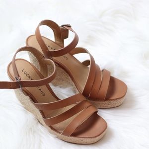 ✨NEW✨ Lucky Brand Latif wedges